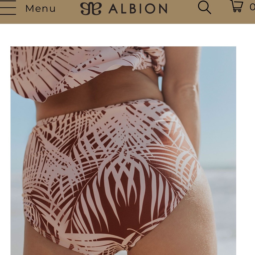NWT Albion high waisted bottoms size M